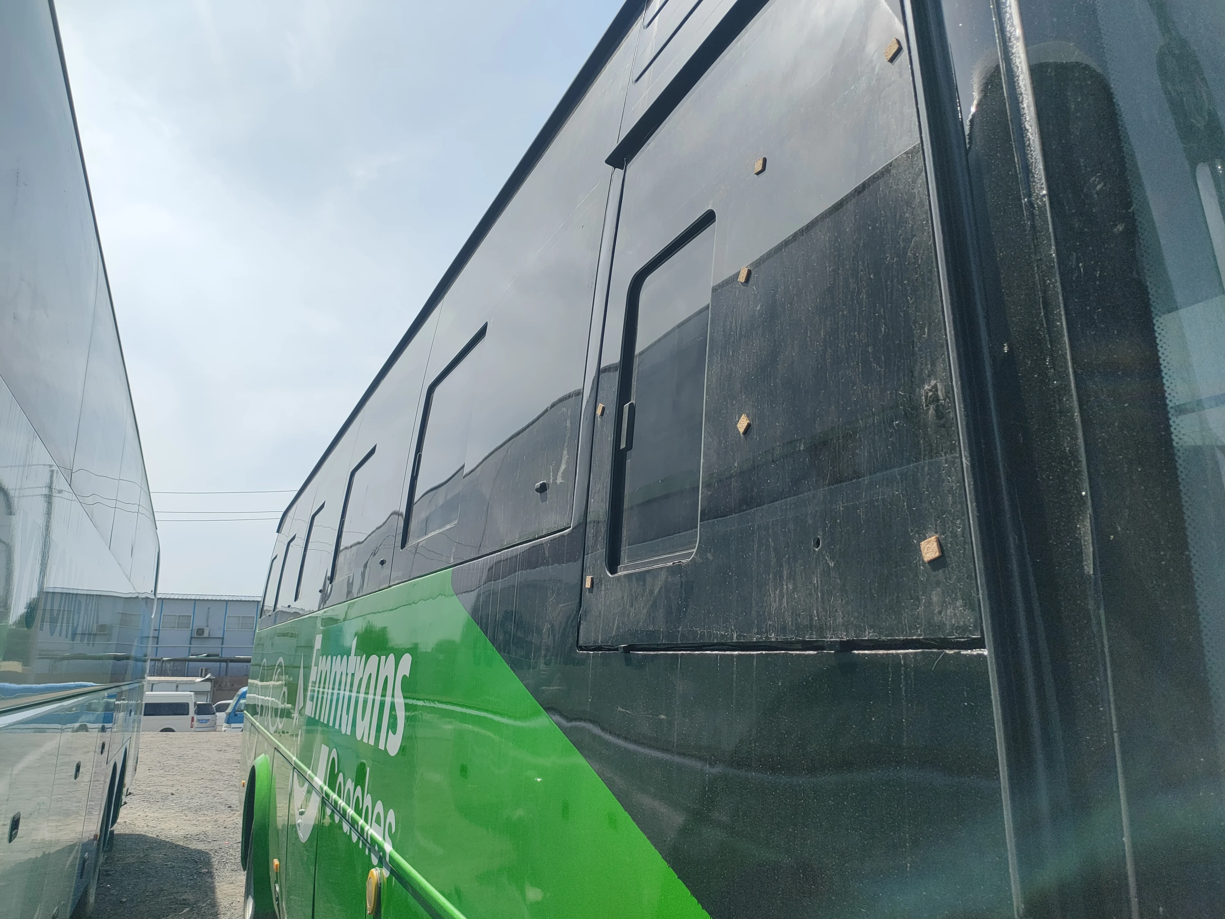Бесплатная доставка Yu Toong ZK6932D CNG автобус 39 + 1 пассажировместимость 13950 кг Общий вес и максимальная скорость 110 км/ч
