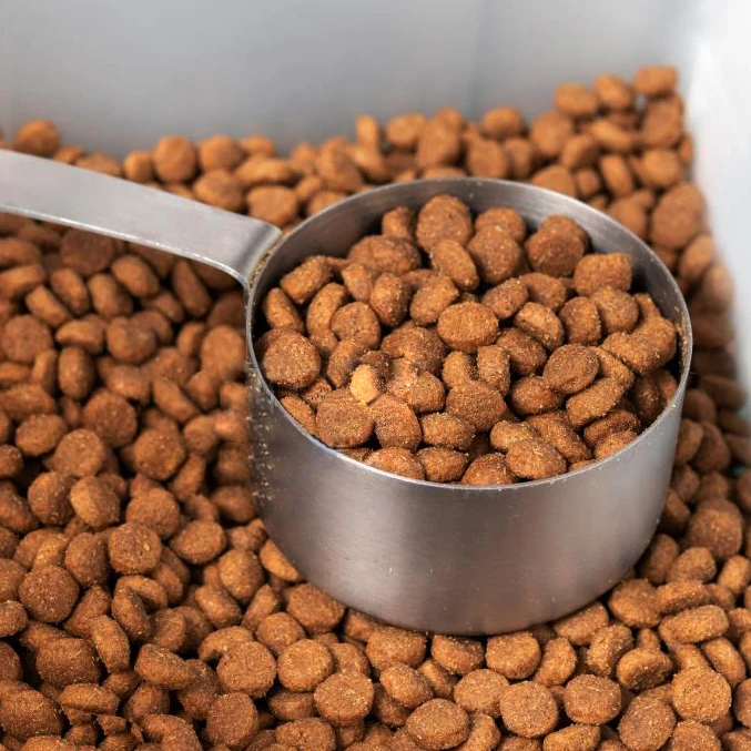 Оптовая продажа на заказ вкусный высококачественный сухой корм для кошек без зерна с низким содержанием жира и высоким белка Различные