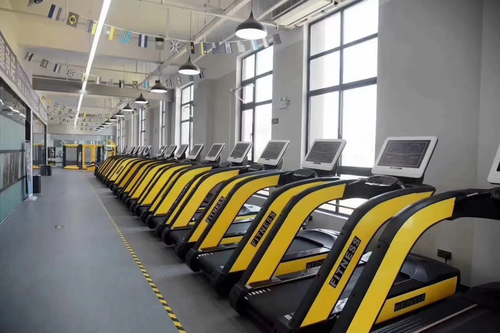 High Quality Commercial Gym Running Machine Motorized Electric Sports Treadmill Home Use Treadmill In China