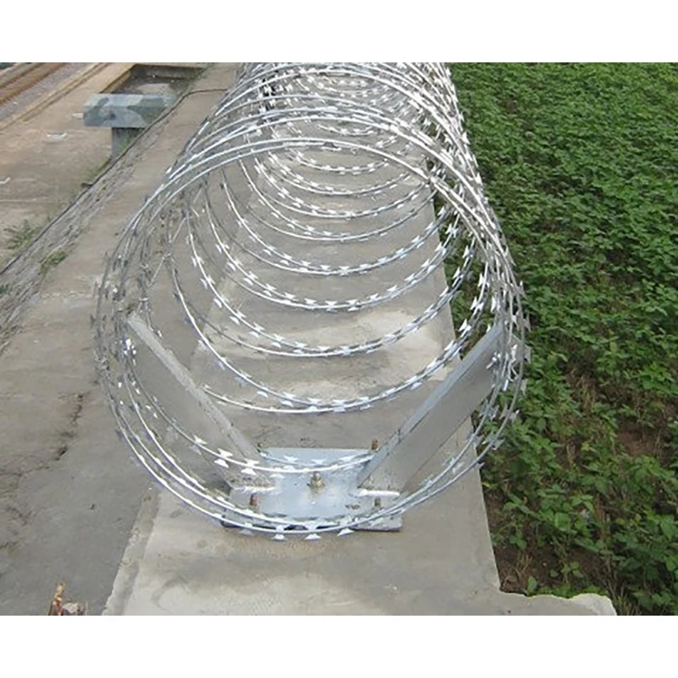 Complete Specifications Barb Wire High Tensile Razor Barbed Wire For Safety Facilities