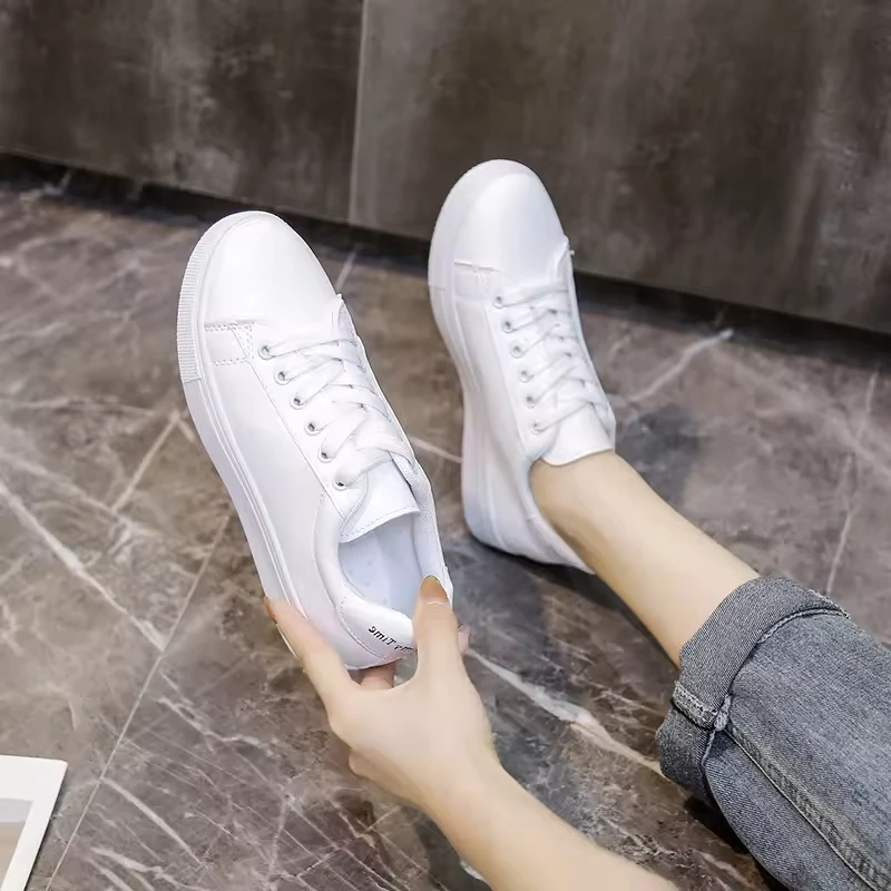 2024 Wholesale Summer New footwear Fashion Student Round Toe Sneakers Sports Leisure Single thick sole white shoes women
