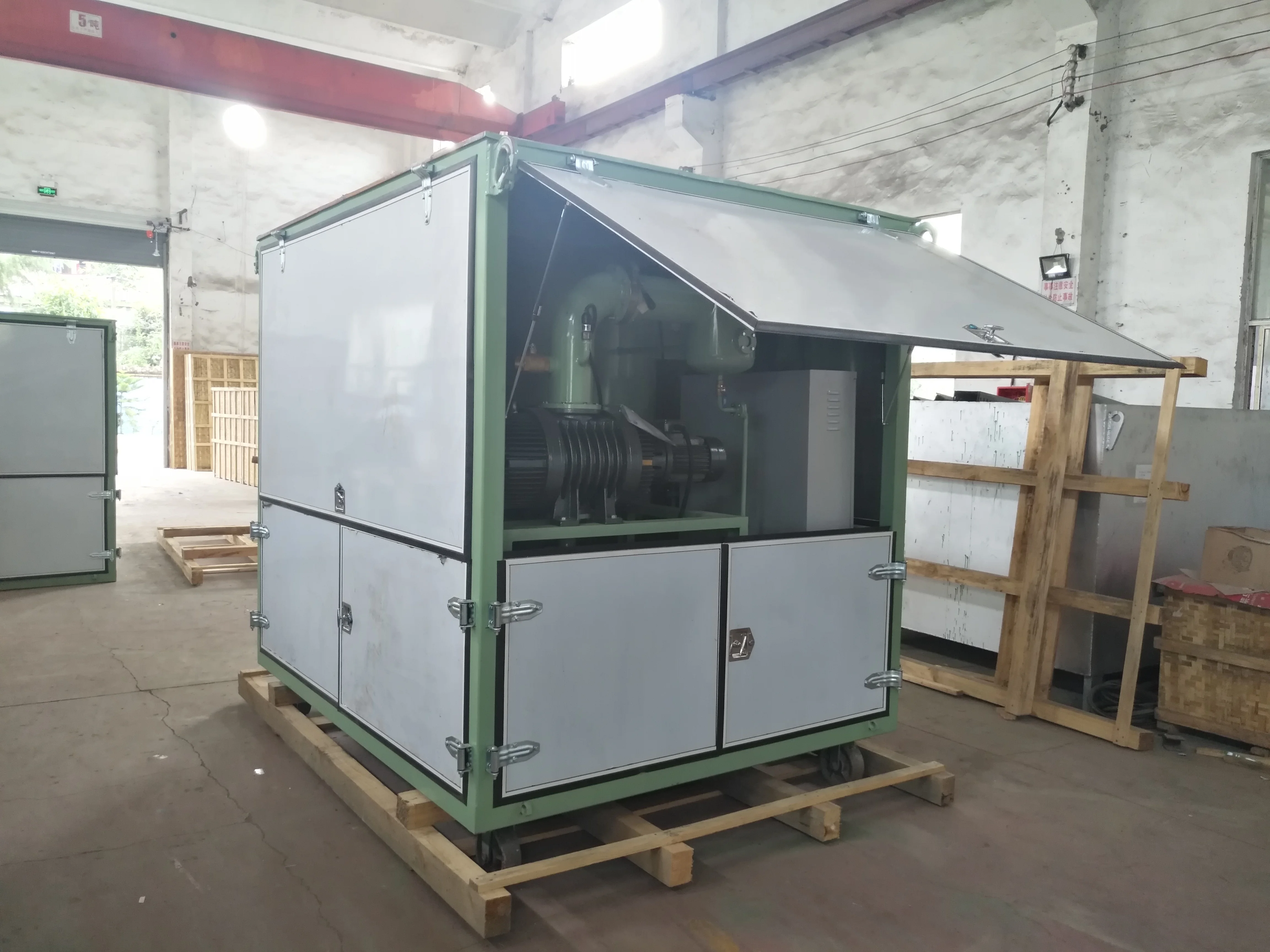 Two-stage vacuum transformer oil filtration machine