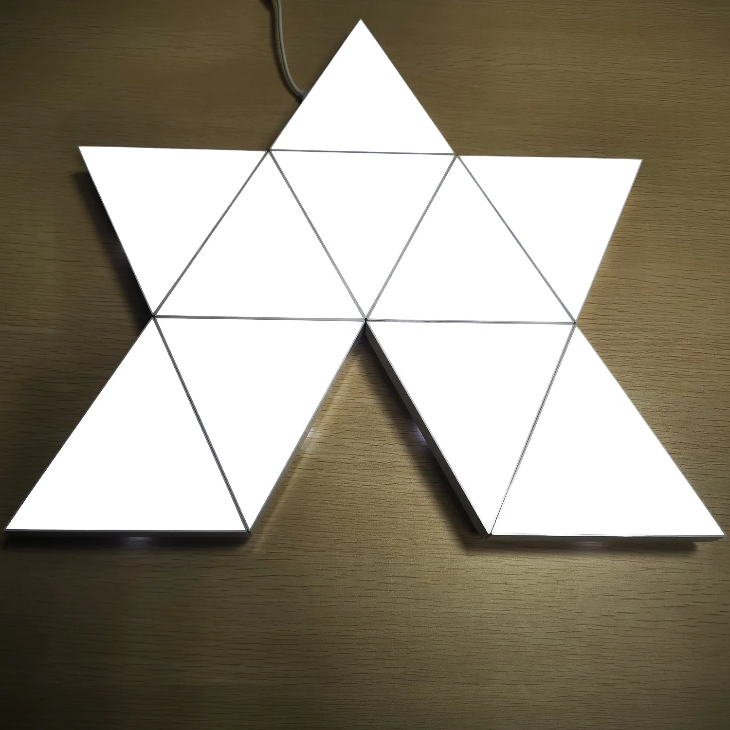 2022 New Splicing RGB Night Lights Dimmable Touch Remote App Controlled Triangle Lights for Wall Decoration Gaming Room Light