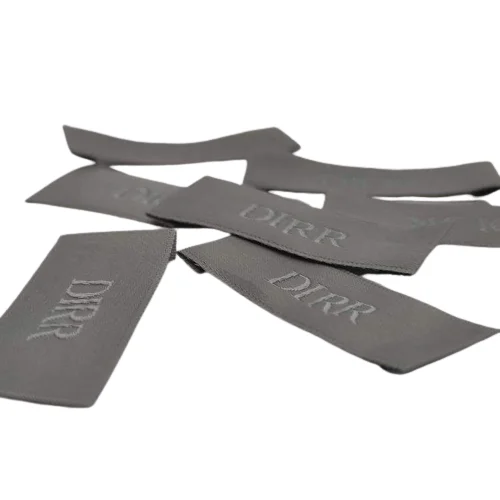 Machine woven clothing labels Fashion woven clothing satin labels Fabric logo can be used as a clothing tag