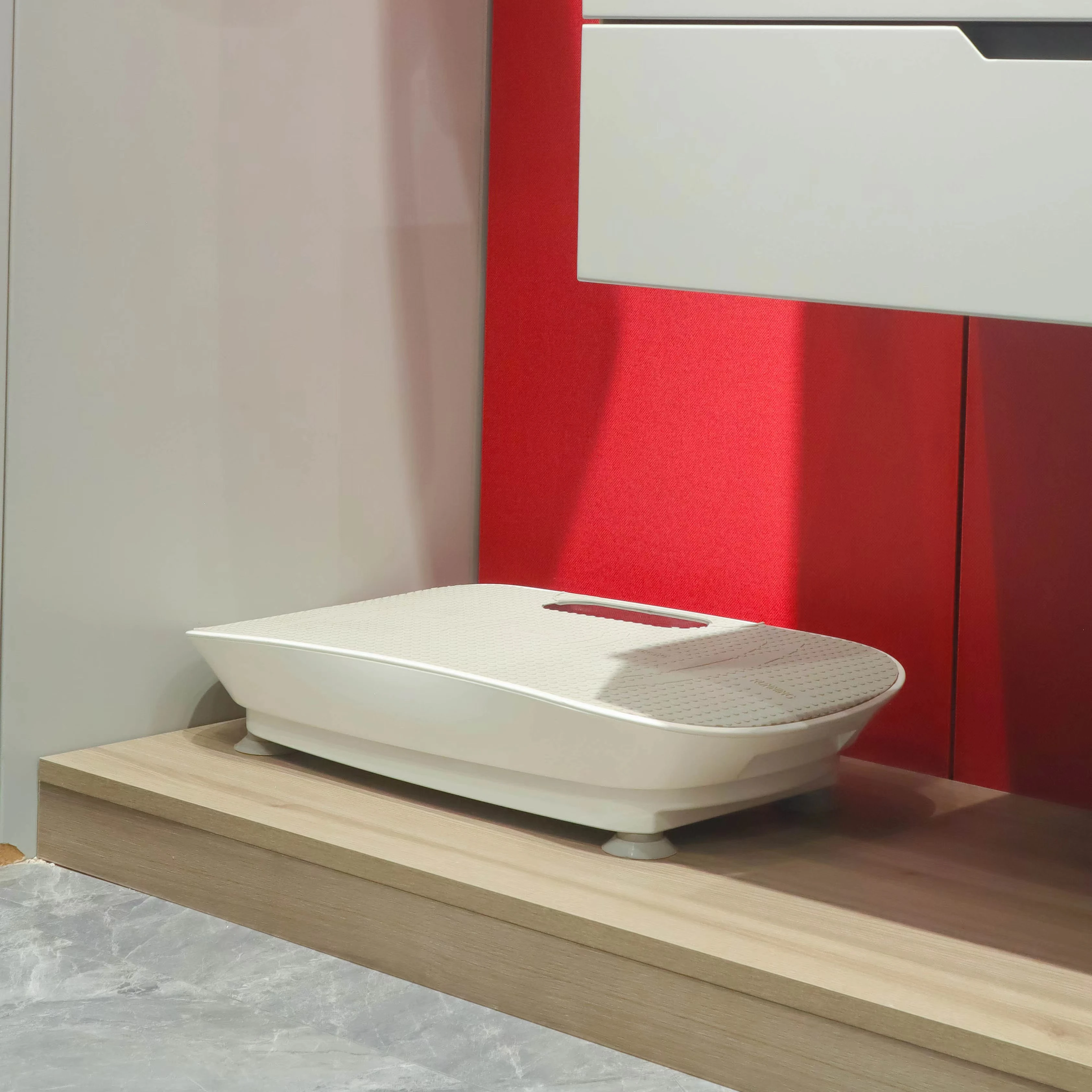 Summer Mini Vibration Plate Exercise Machine Home Use Fitness Equipment Crazy Fit Massage Vibration Machine