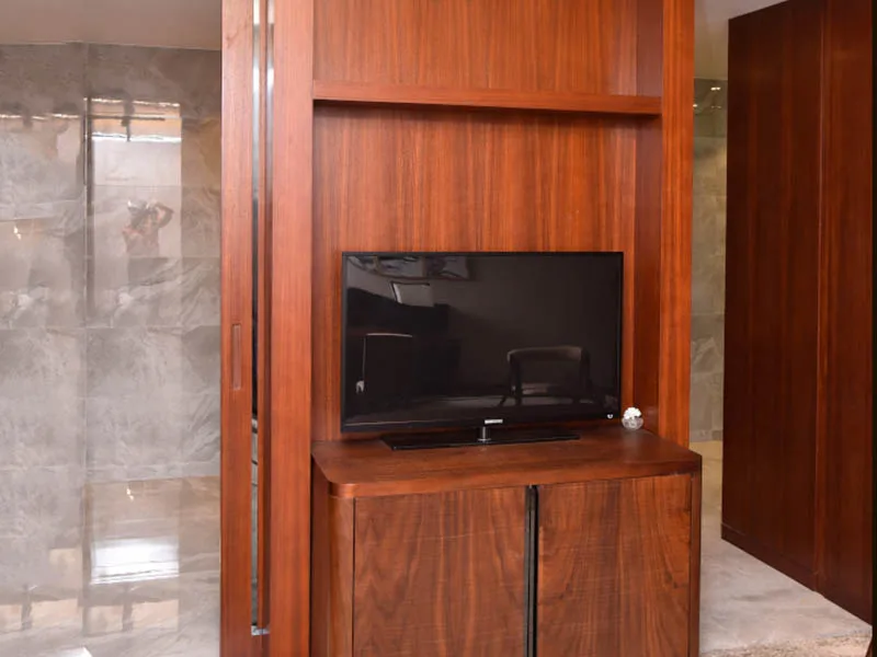 Customized Complete Luxury Apartment Room Furniture Packages King Size Bed Hotel Bedroom Set Wood for Sale Modern Solid