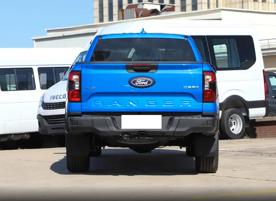 Ford Ranger 2.3T Diesel Trail - Four Wheel Drive LED Electric Light 12 Leather Turbo Multi-function Automatic Sunroof Diesel Oil