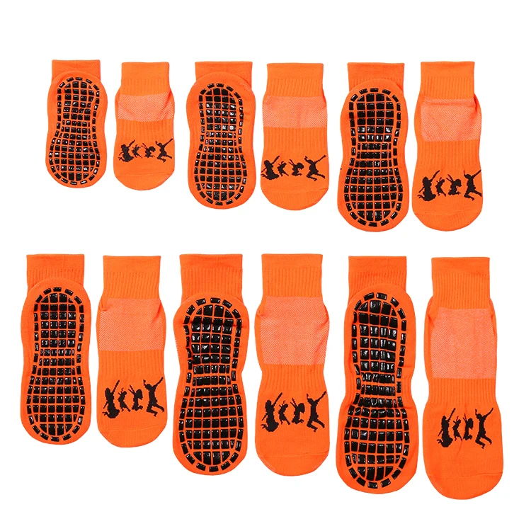wholesale Indoor Trampoline non slip socks Custom Anti Slip Trampoline park Socks