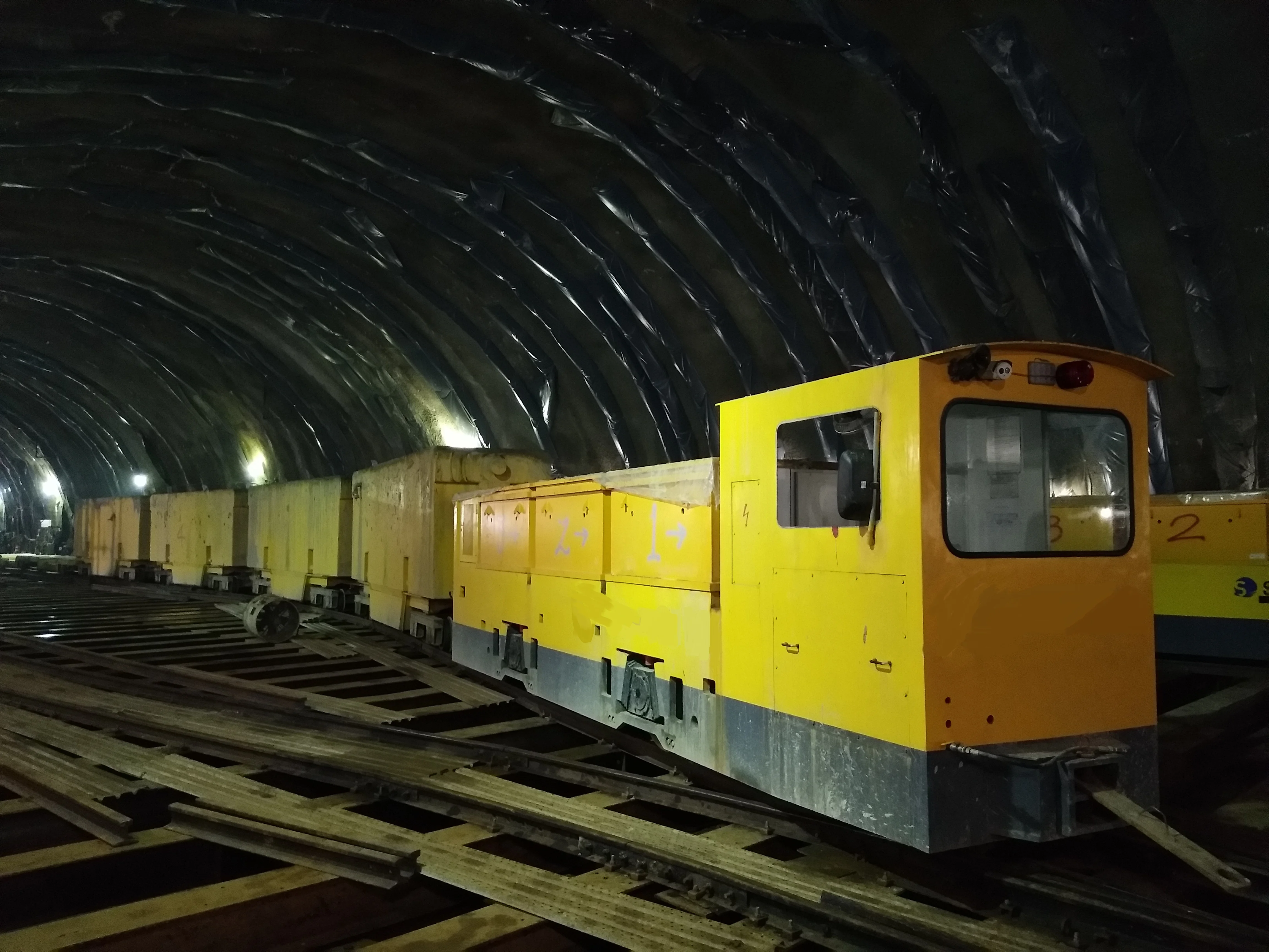 TimesPower Made in China 65ton underground  mine transport battery operated electric locomotive for TBM project