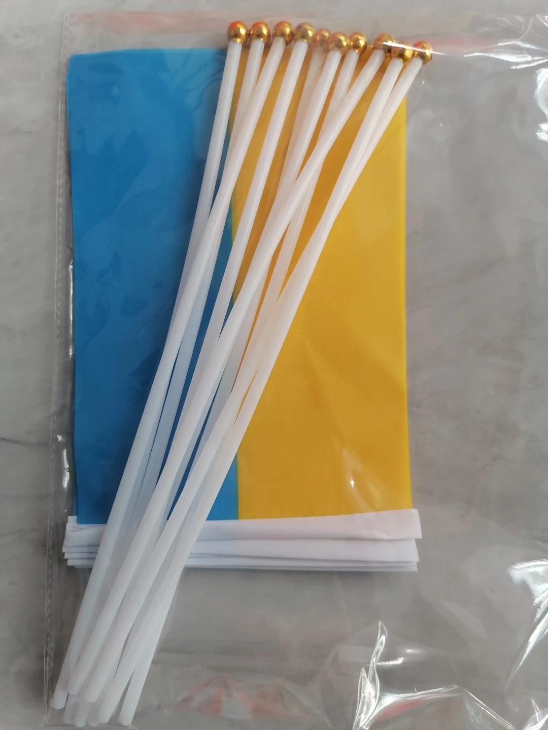 Sports and Games Usage and Healthcare Institutes Use Die Cut Printing Polyester Flag