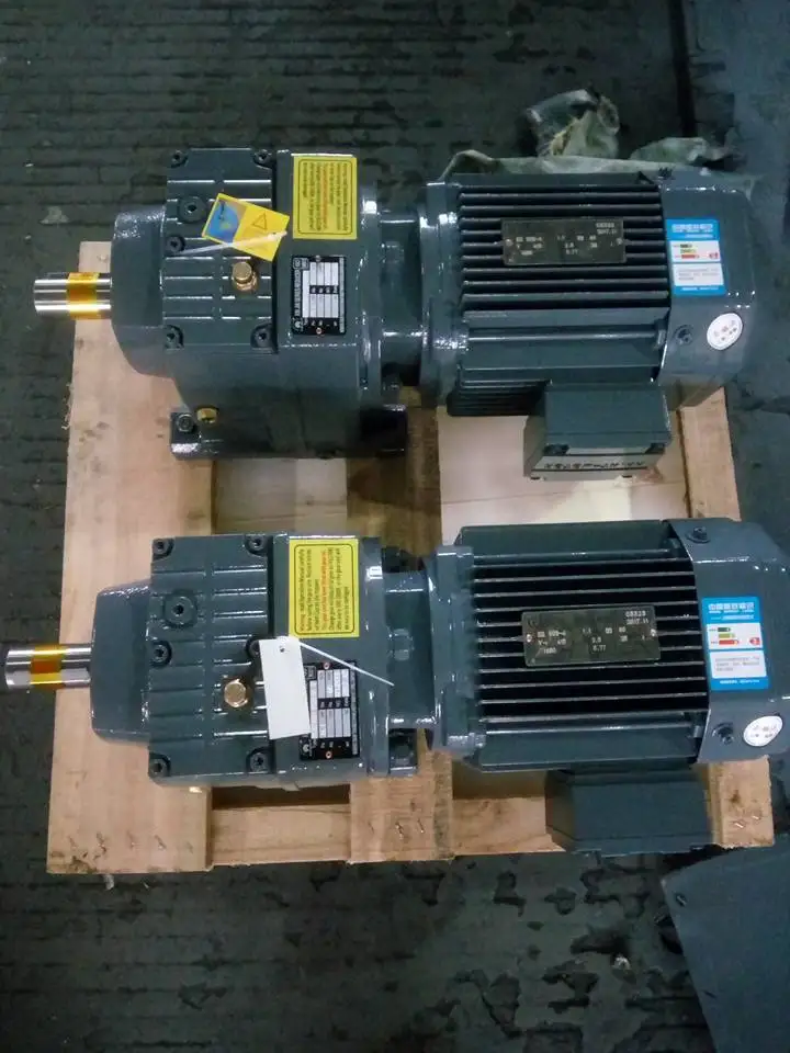 vertical flange mounted cement screw conveyor gear reducing machine motor