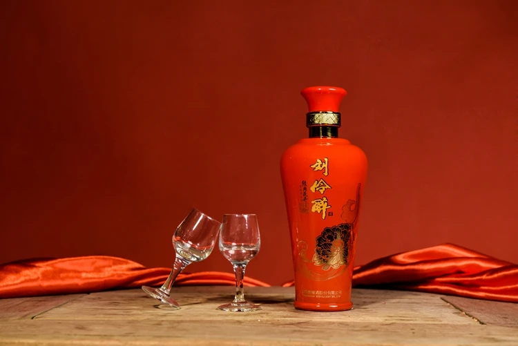 LIU LING ZUI Little Classic flowers High Quality Nice Taste Chinese Brewing Premium White Liquor High Quality White Liquor