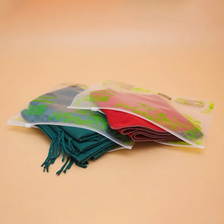 Eco friendly custom factory price with your logo t shirt packaging frosted zip lock plastic bags for clothes