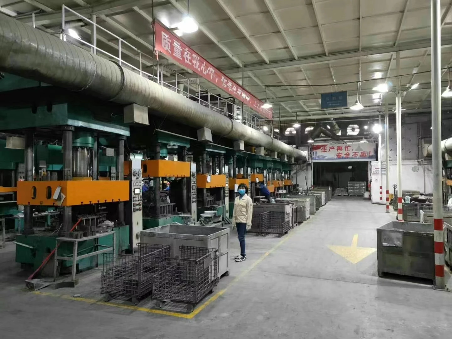 Truck Engine Parts Transmission Gearboxs for Yuejin 1028