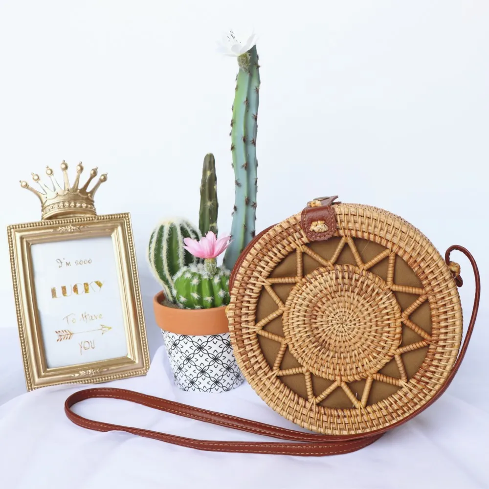 Custom Summer Vacation 2022 Round Straw Bag Bamboo Diy Women Sling Handmade Bags African Vietnam Beach Woven Bali Rattan Bag