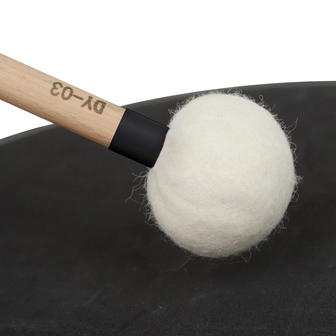 Wooden pole, white felt head, timpani drum hammer, maple wood drum hammer, marching drum, drum hammer, drum stick