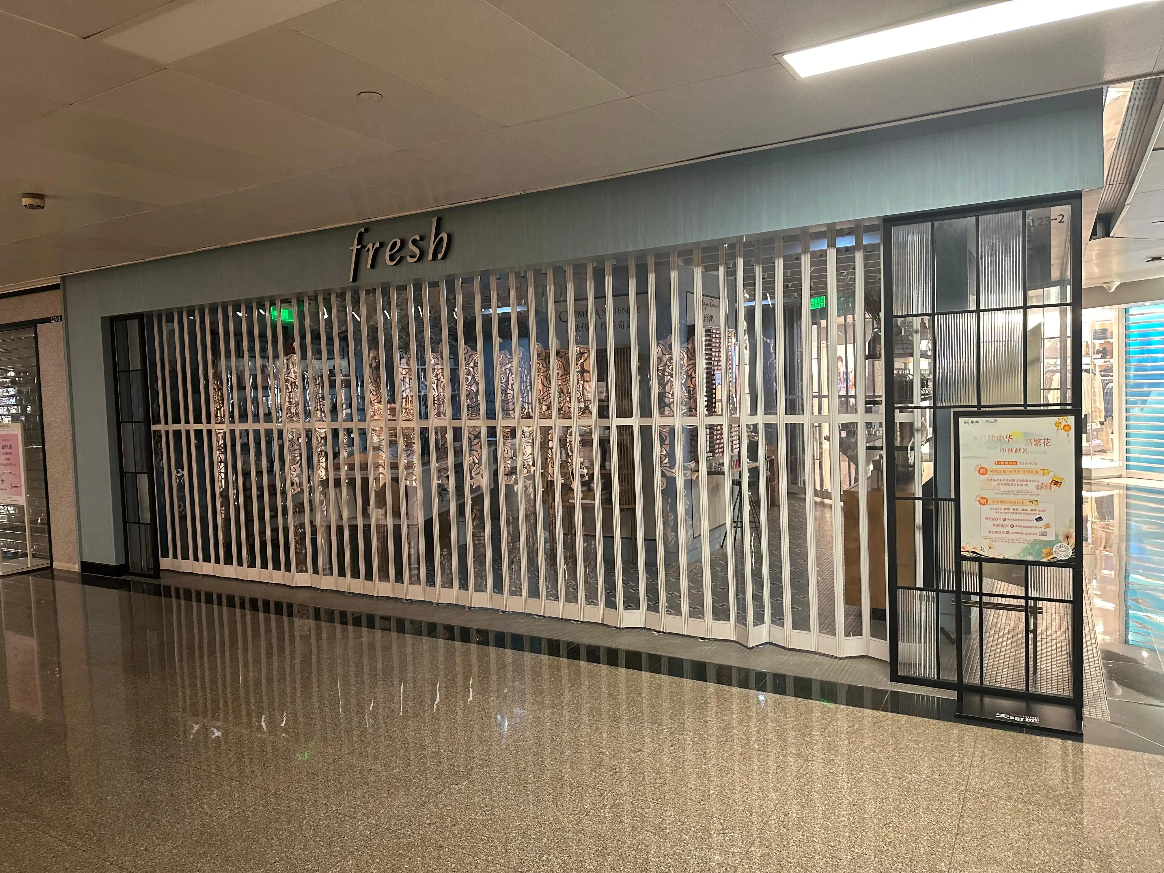 Aluminum alloy folding door kitchen sliding door partition living room bathroom balcony room simple retractable sliding door