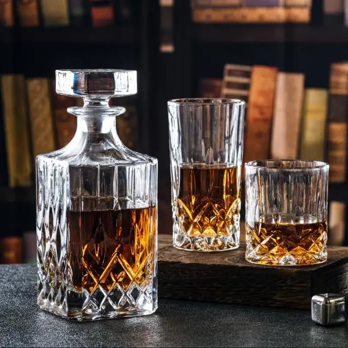2024 Amaz Hot Sale 3/5/7-Piece 5-piece In Stock Square Crystal Glass Whiskey Decanter And Glass Set