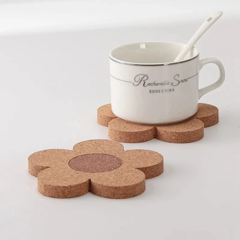 Cute Natural Cork Flower Coasters, Wooden Flowers Insulation Pad  Wall Hanging Dining Table Pad for Coffee Tea Cup