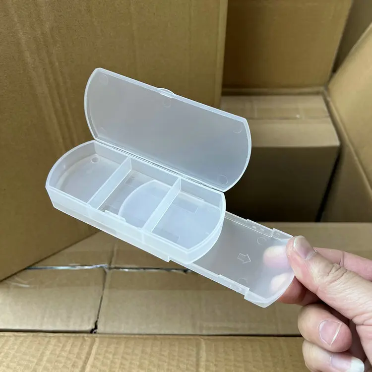 MM-BAB020 Customized Logo Multifunctional plastic pill box with Band-aid Storage Case