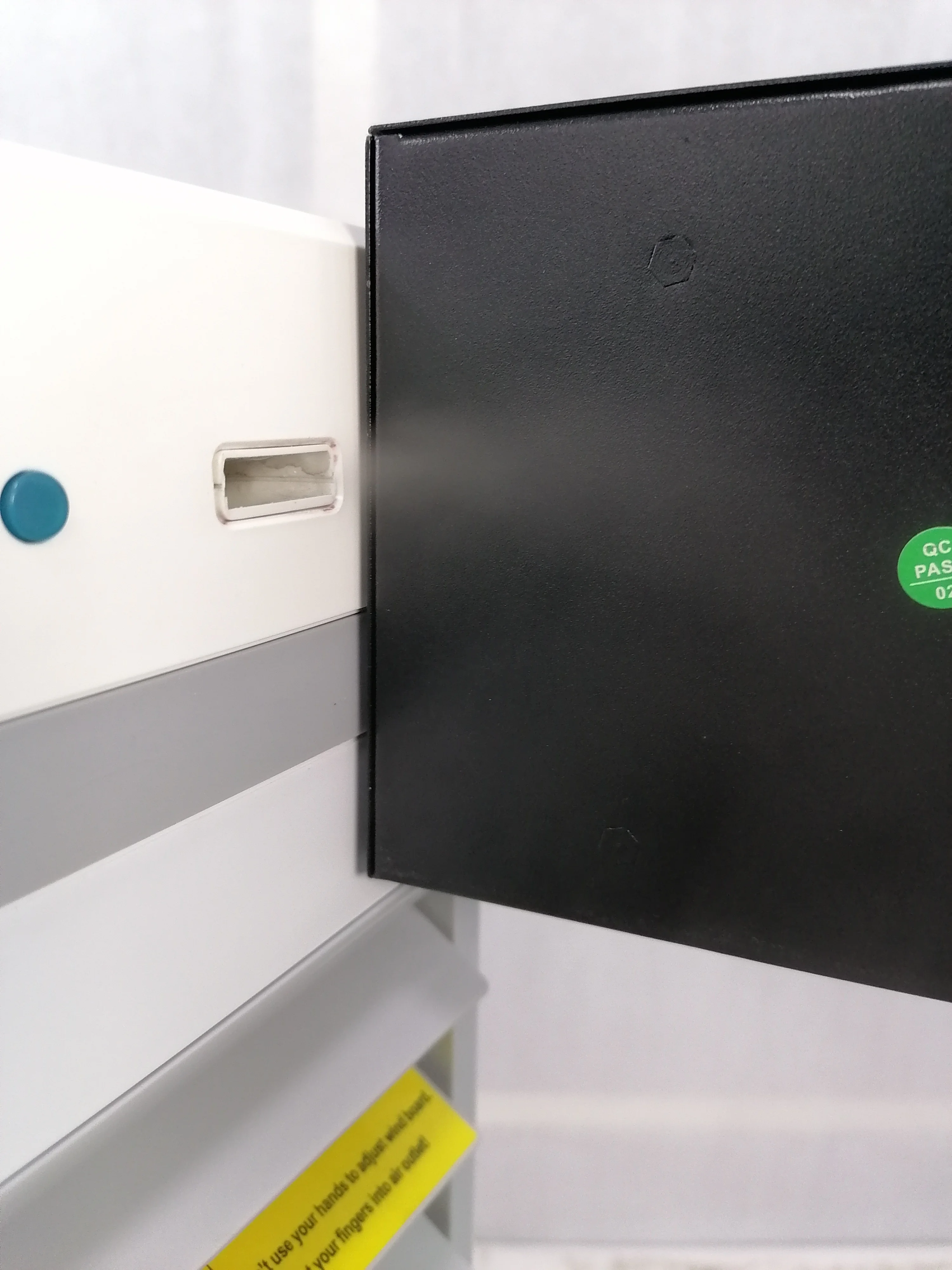 New arrival noiseless water cooling system evaporative air cooler with humidifying spray function