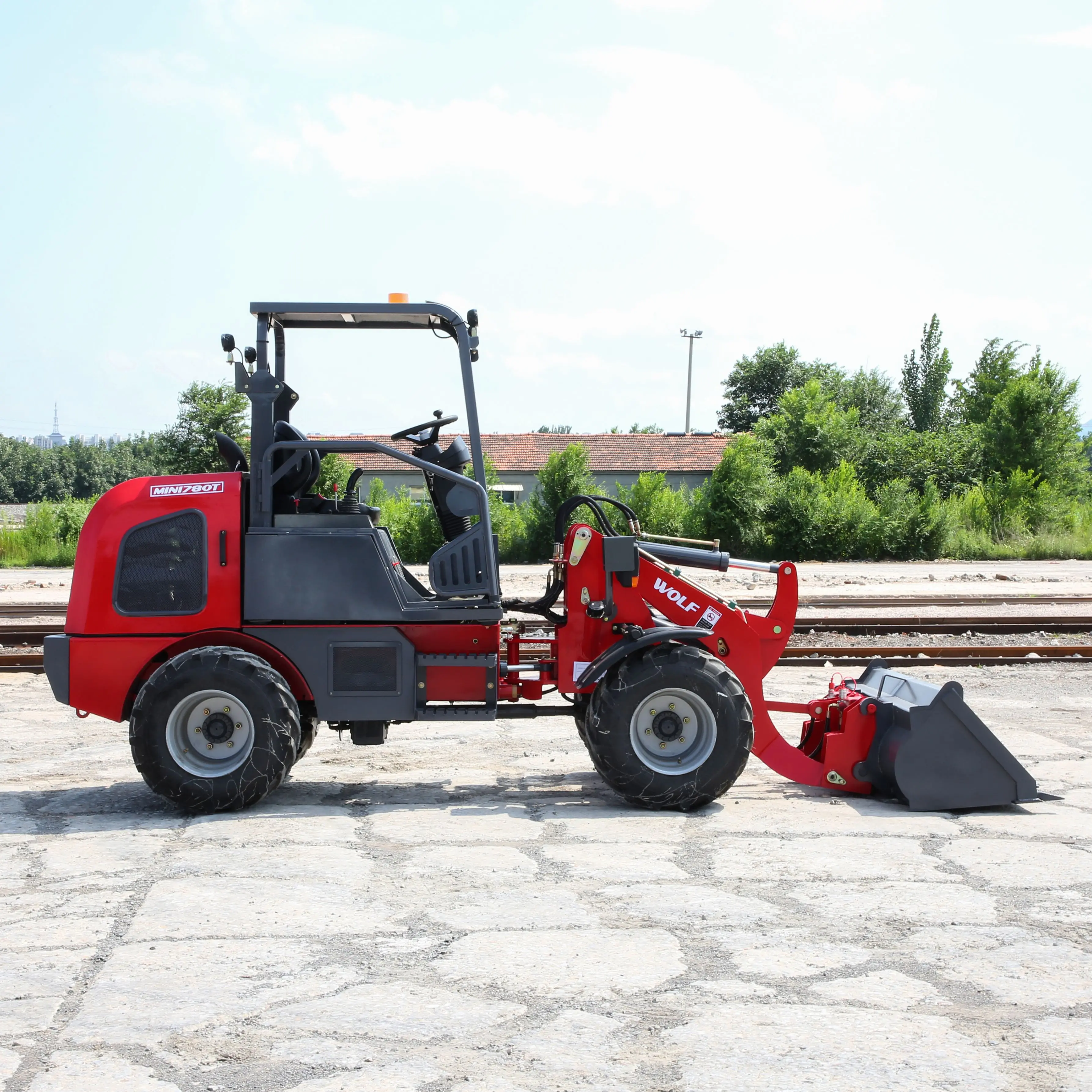 China WOLF best selling Mini780T small loader with 1 ton loading capacity