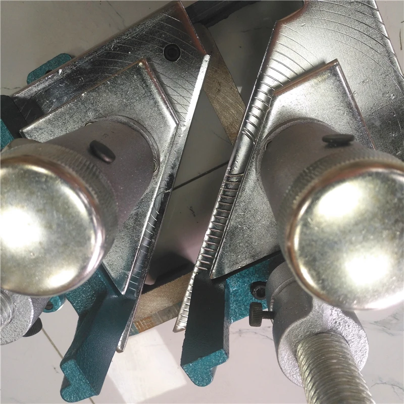 Jinan UPVC окно портативный ручной угловой сварочный