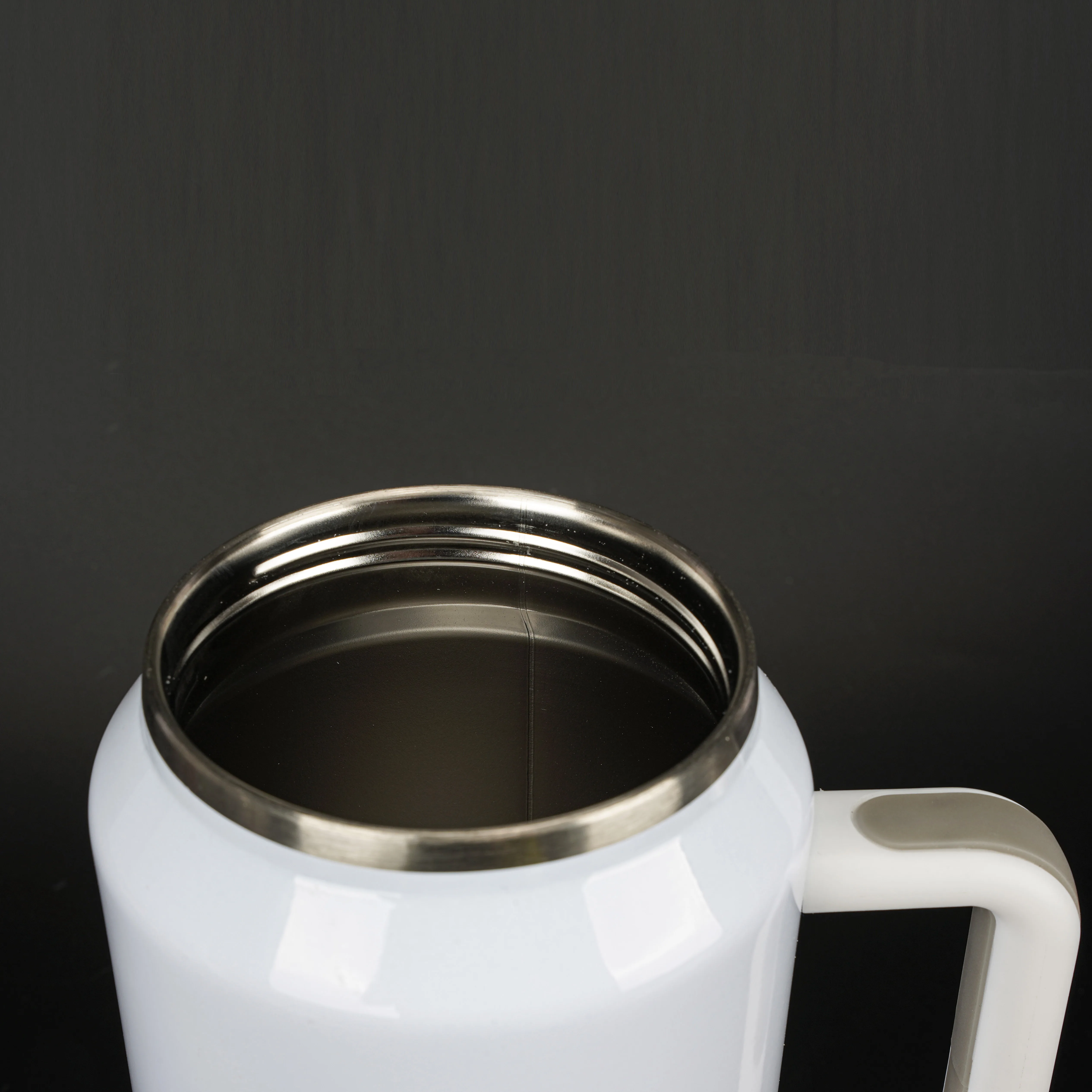 64 OZ Double Wall Insulated Flask Stainless Steel Adventure Tumbler Vacuum With Lids and Straw