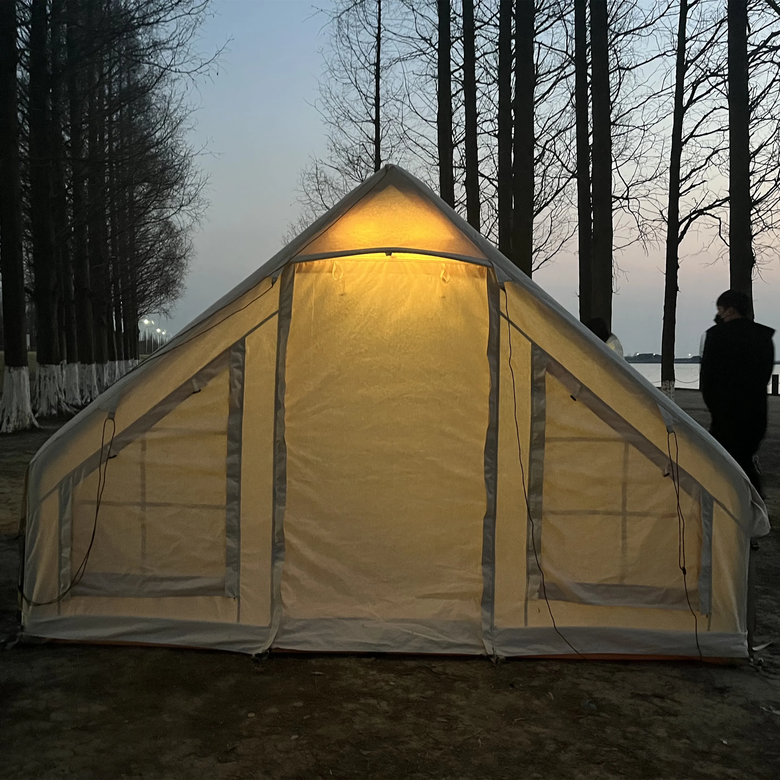 Outdoor Waterproof Family Inflatable Air Pole Tent Outdoor Camping Inflatable Yurt House Tent