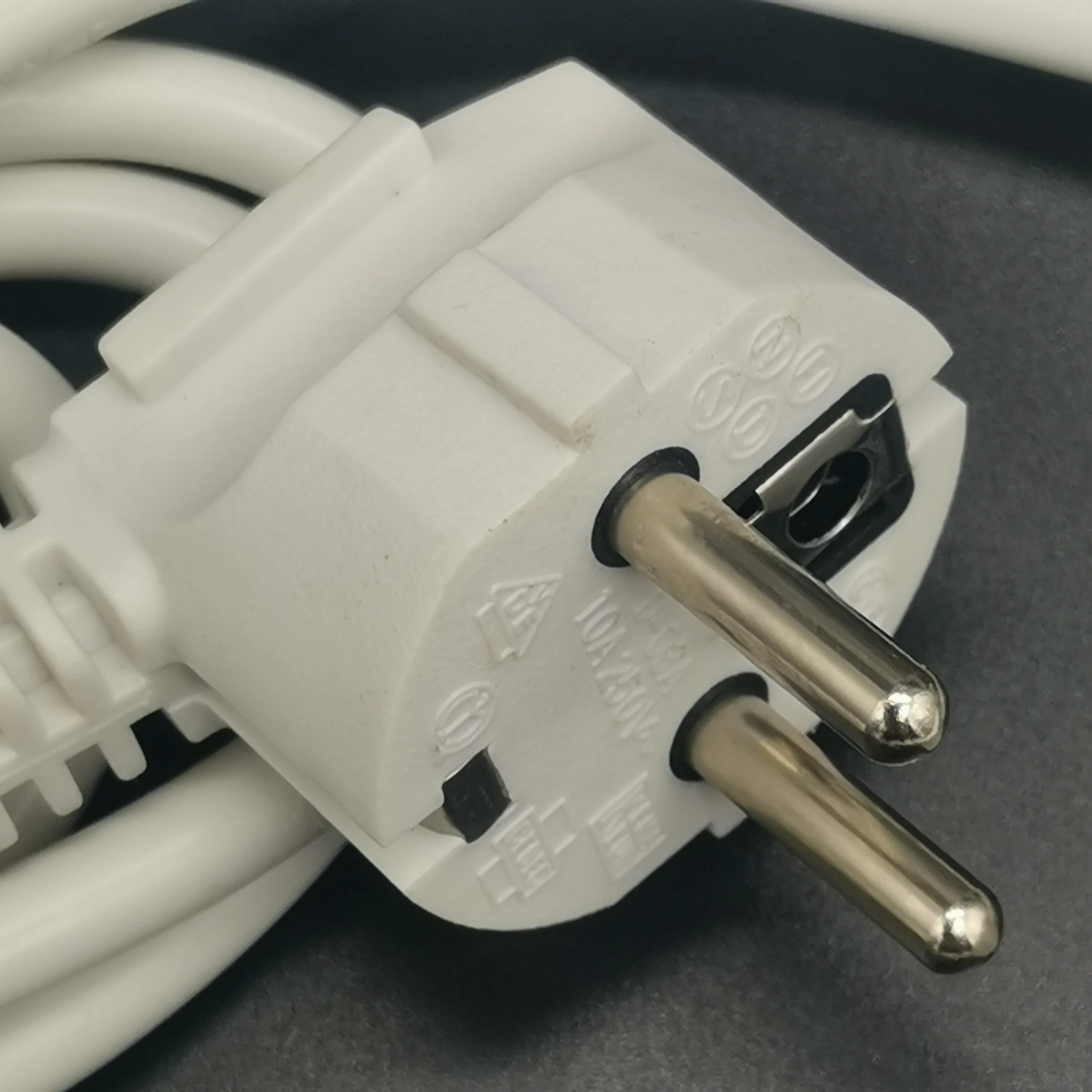 USB German Type Extension Socket with Over Load Protection 16A 250V German Power Strip with USB