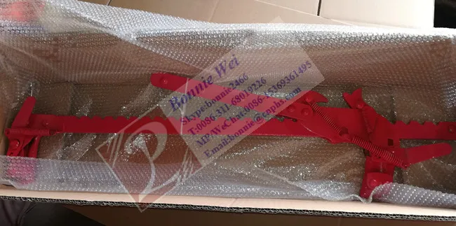 Fence wire stretcher for barbed wire