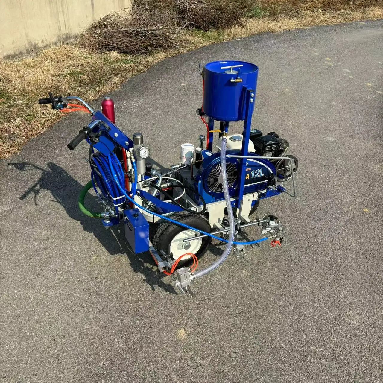 new arrival double pump four spray guns laser system cold airless paint road marking stripper equipment