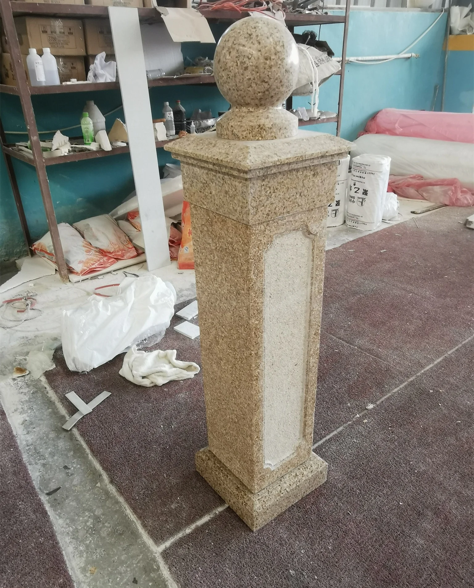 G682 yellow Granite stone Post Pillar flower pots pillar with Cap Rusty Yellow black Granite Balustrade Columns