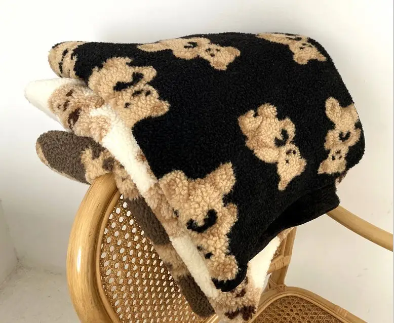 Hot sale good quality popular warm and fluffy wholesale baby plush blanket