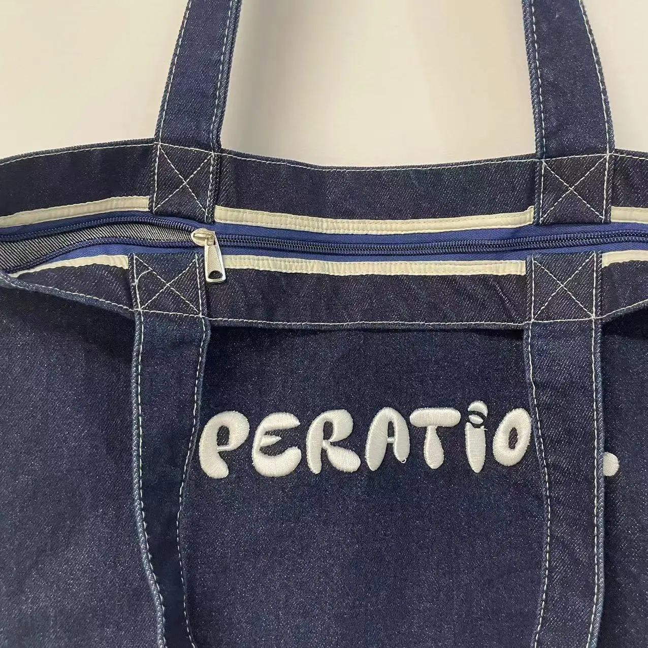 Custom Logo Embroidery Vintage Denim Canvas Bag Oversized Large Capacity Tote Bag Denim Grocery Bag with zipper inside pocket