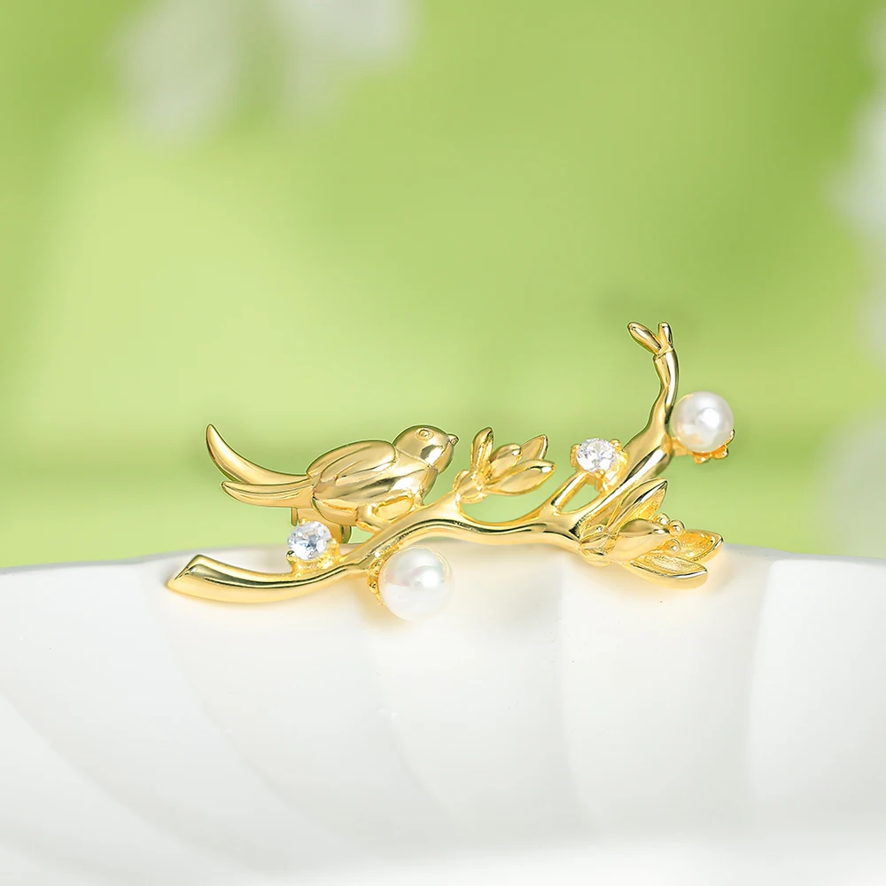 Grace Jewelry White Zircon Cute Bird Animal Shape 925 Sterling Silver High Quality Freshwater Pearl Brooches for Women