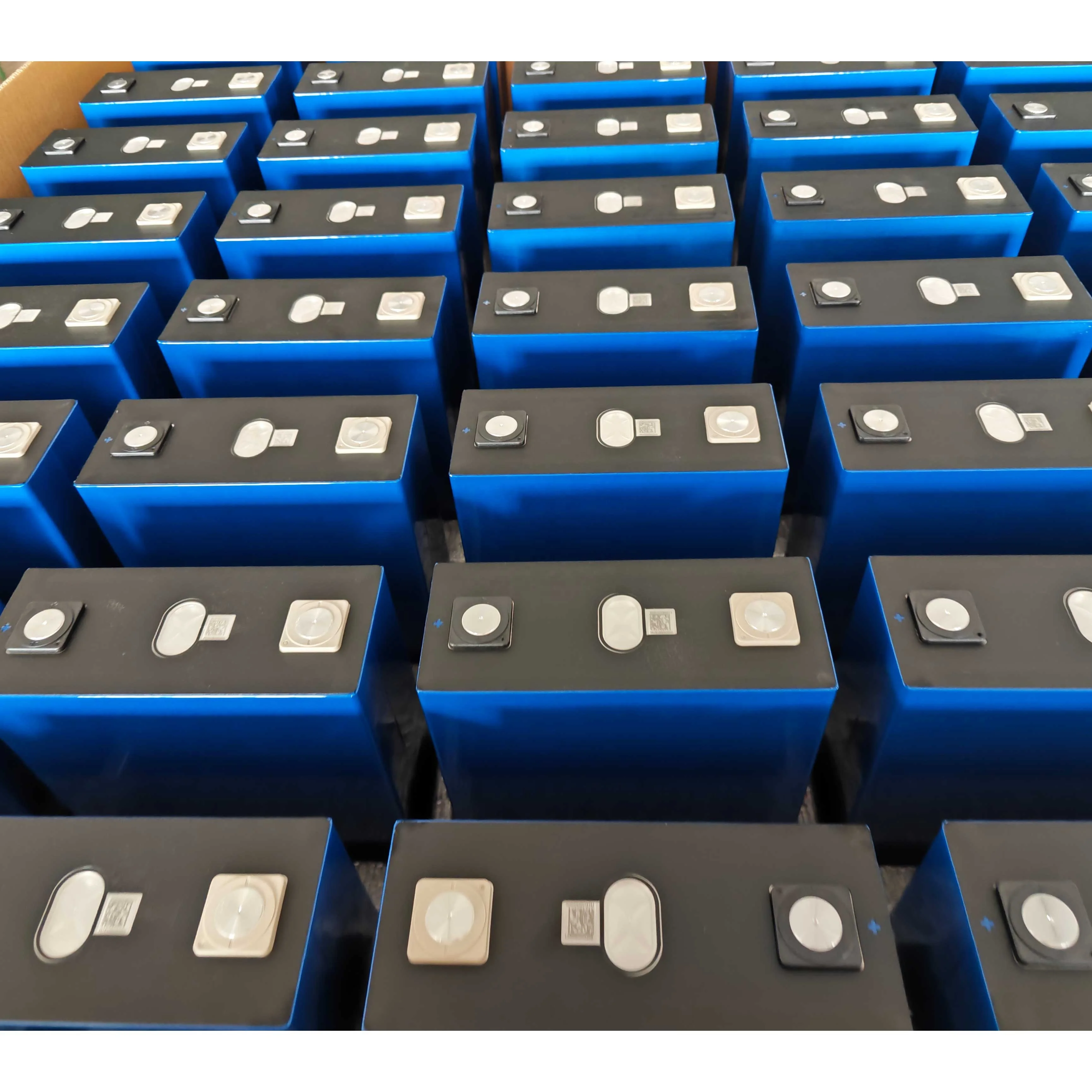 Grade A Hithium 3.2V280Ah lithium iron phosphate rechargeable battery large single battery for home energy storage systems