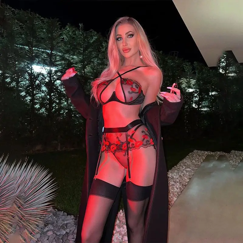 S006 Floral Black Lingerie lip Lingerie Garter Embroidery Sexy Underwear Sheer Mesh Erotic Women Sexy 3 Piece Lingerie Set