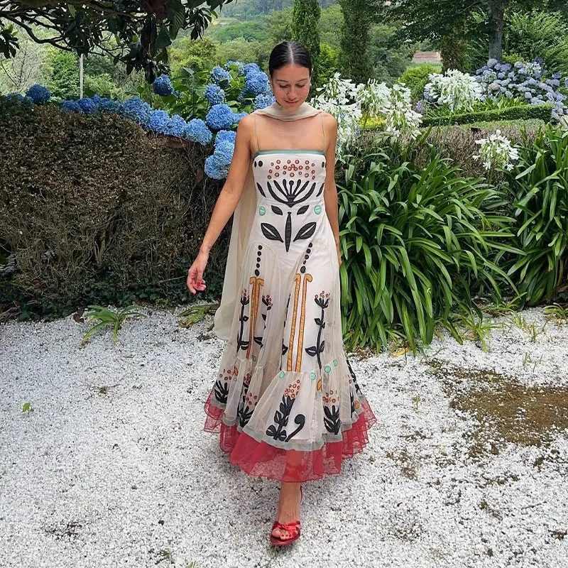 2024 Fashionable Ethnic Style Hanging Strap With Flower Embroidery Picture Thin Pleated Folded Long Dress