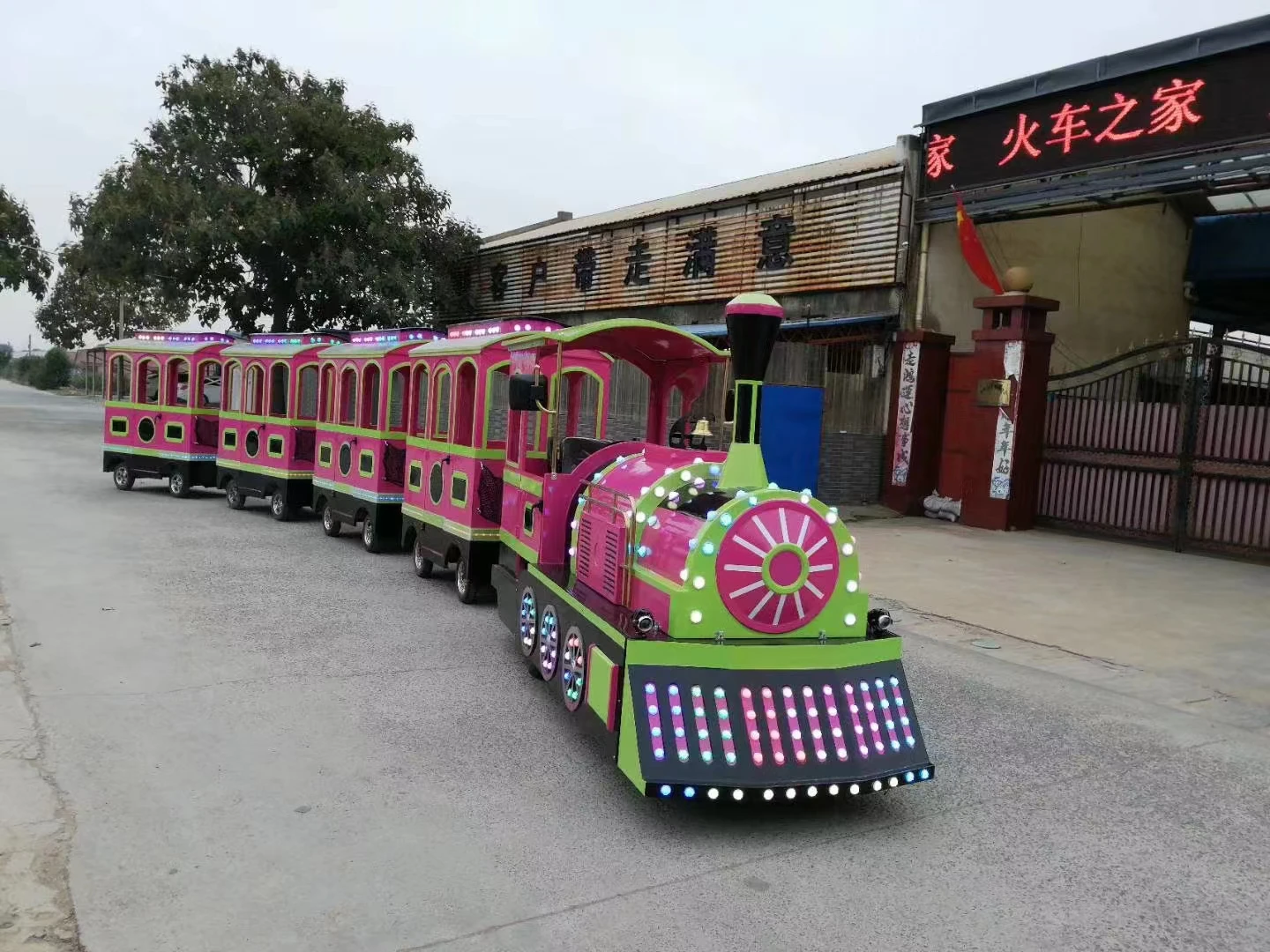 Amusement Rides Electric Trackless Kids Train for Sale Amusements Rides Electric Train