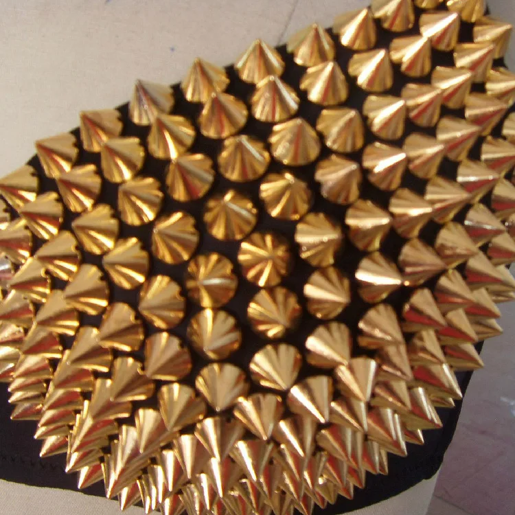 Hot selling top rated belly dance spike bras night club bra tops with studs rivets