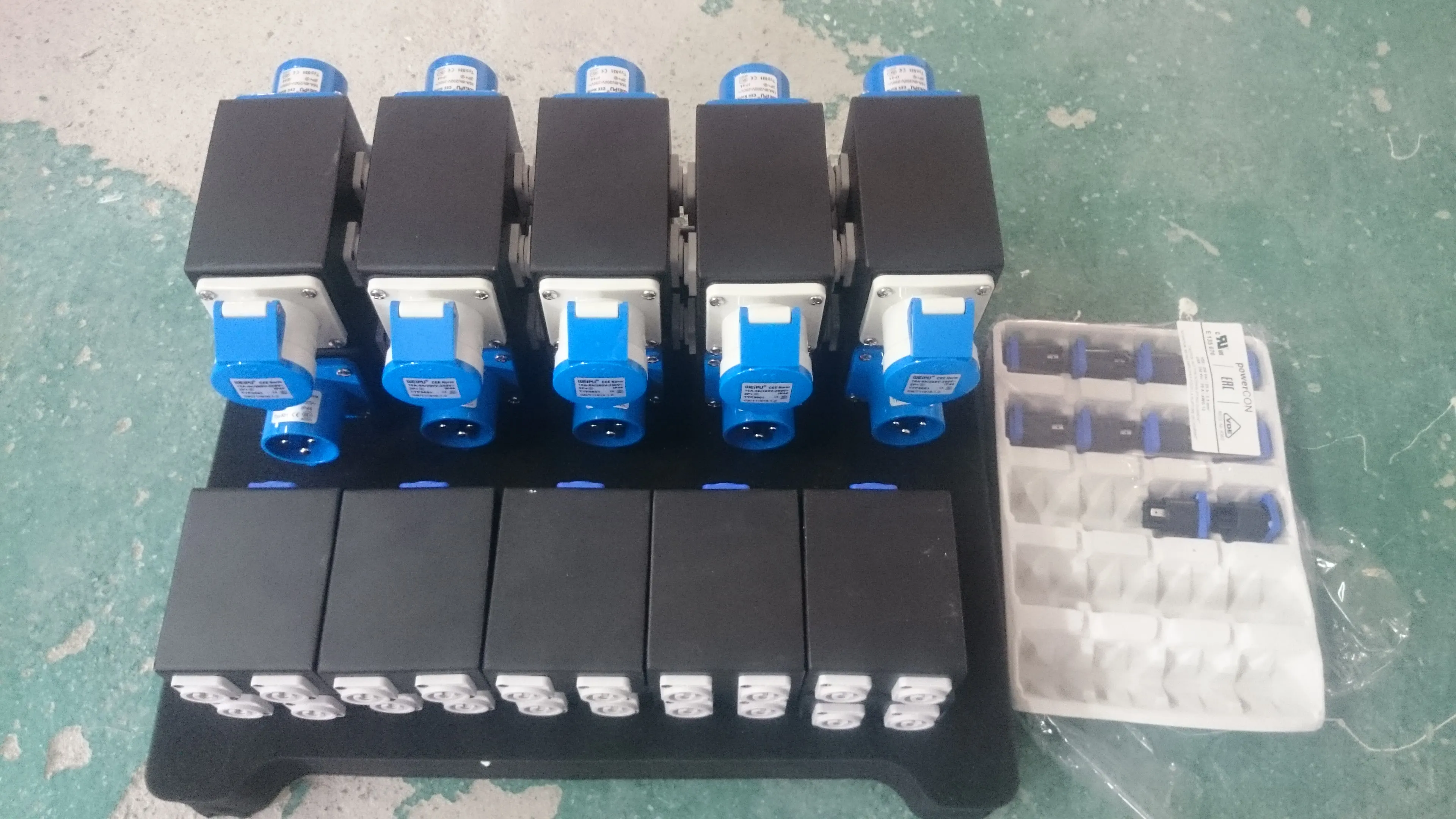 4way Powercon Splitter outlet box for pro audio
