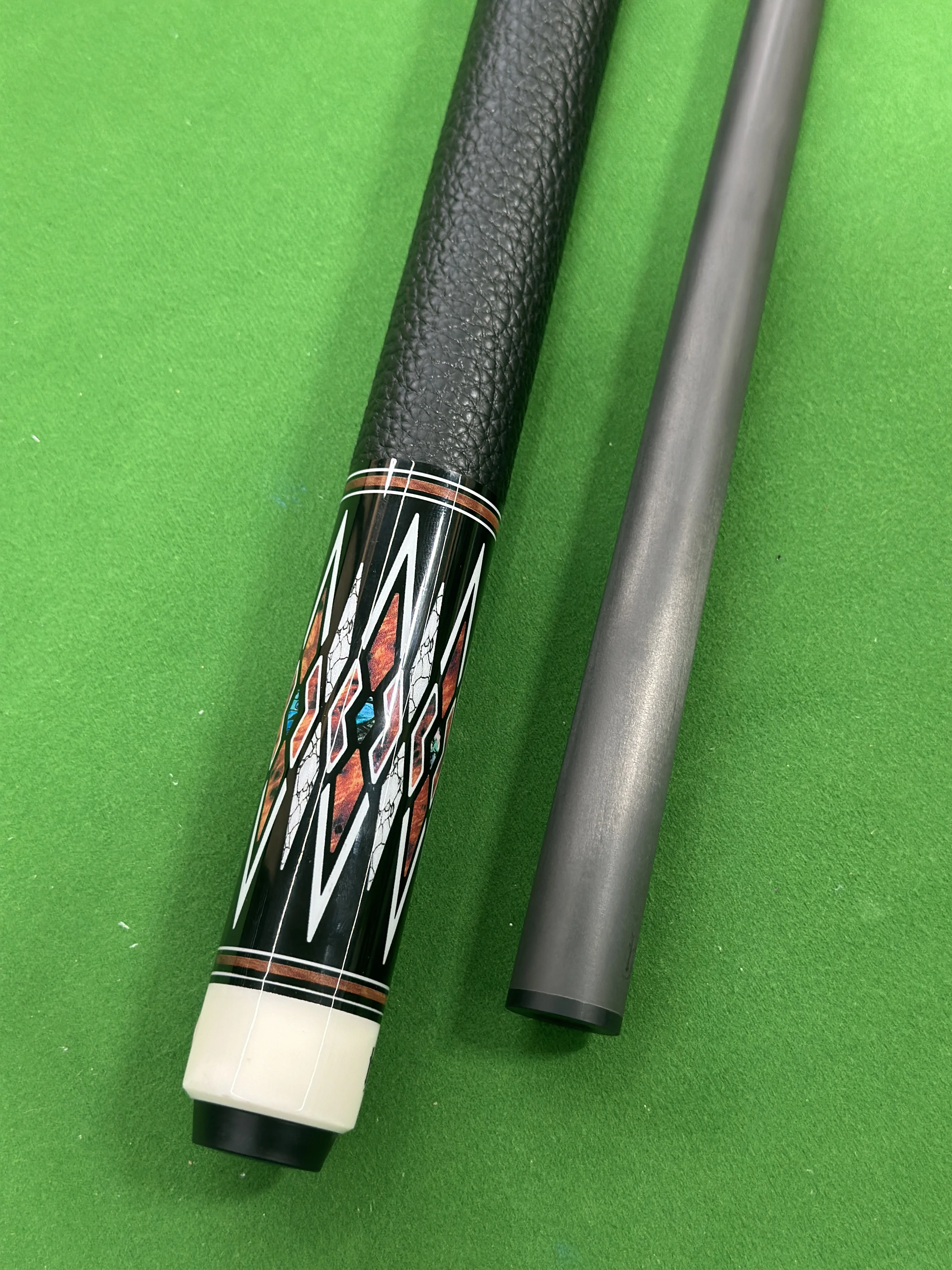 Factory hot sale pool cue with carbon fiber shaft billiard cue 12.5mm 1/2 billiard stick Cue factory China Manufacturer