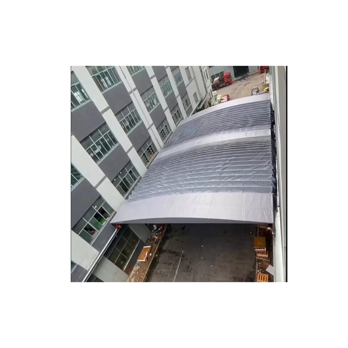 Better quality PVDF automatic push-pull shed for warehouse,bus/car parking manufacturer