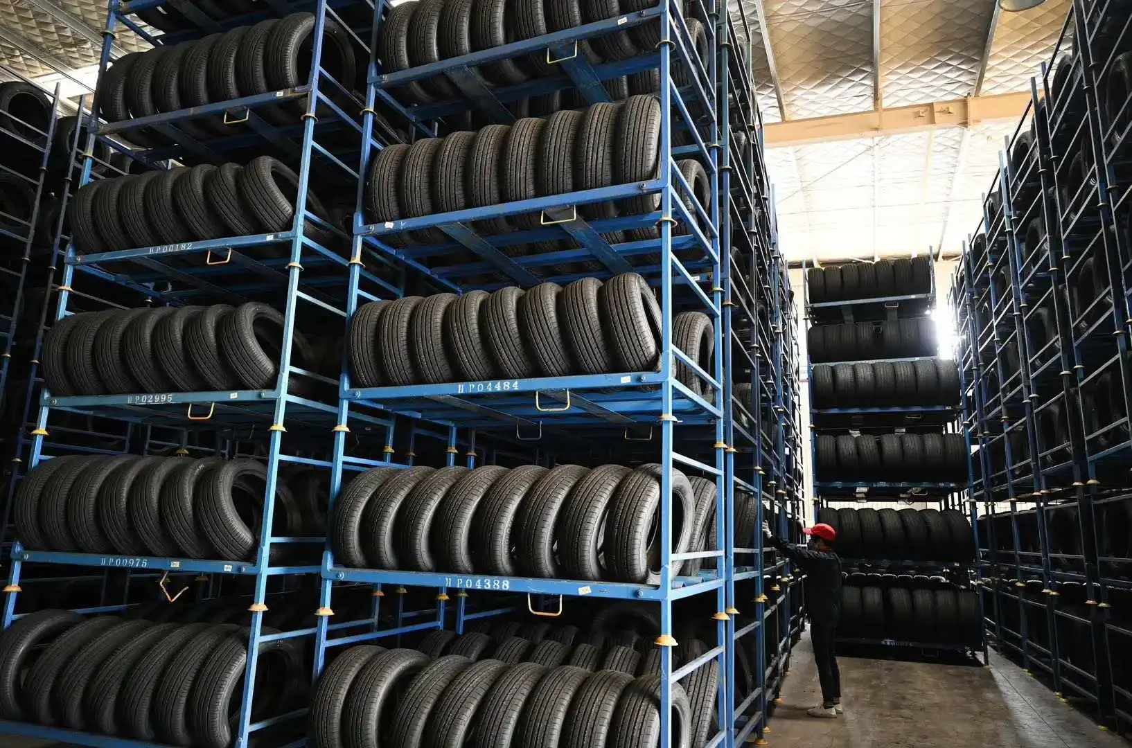 Размер 195/70R14 высокое качество запас противоскользящие и износостойкие черные автомобильные шины