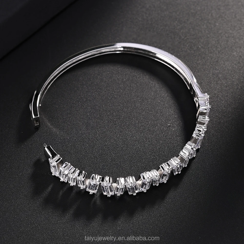 Turkish Handmade Wholesale 925 Sterling Silver Jewelry Design 925 Sterling Silver Jewelry Shiny Stone Woman Handcuff Bangles