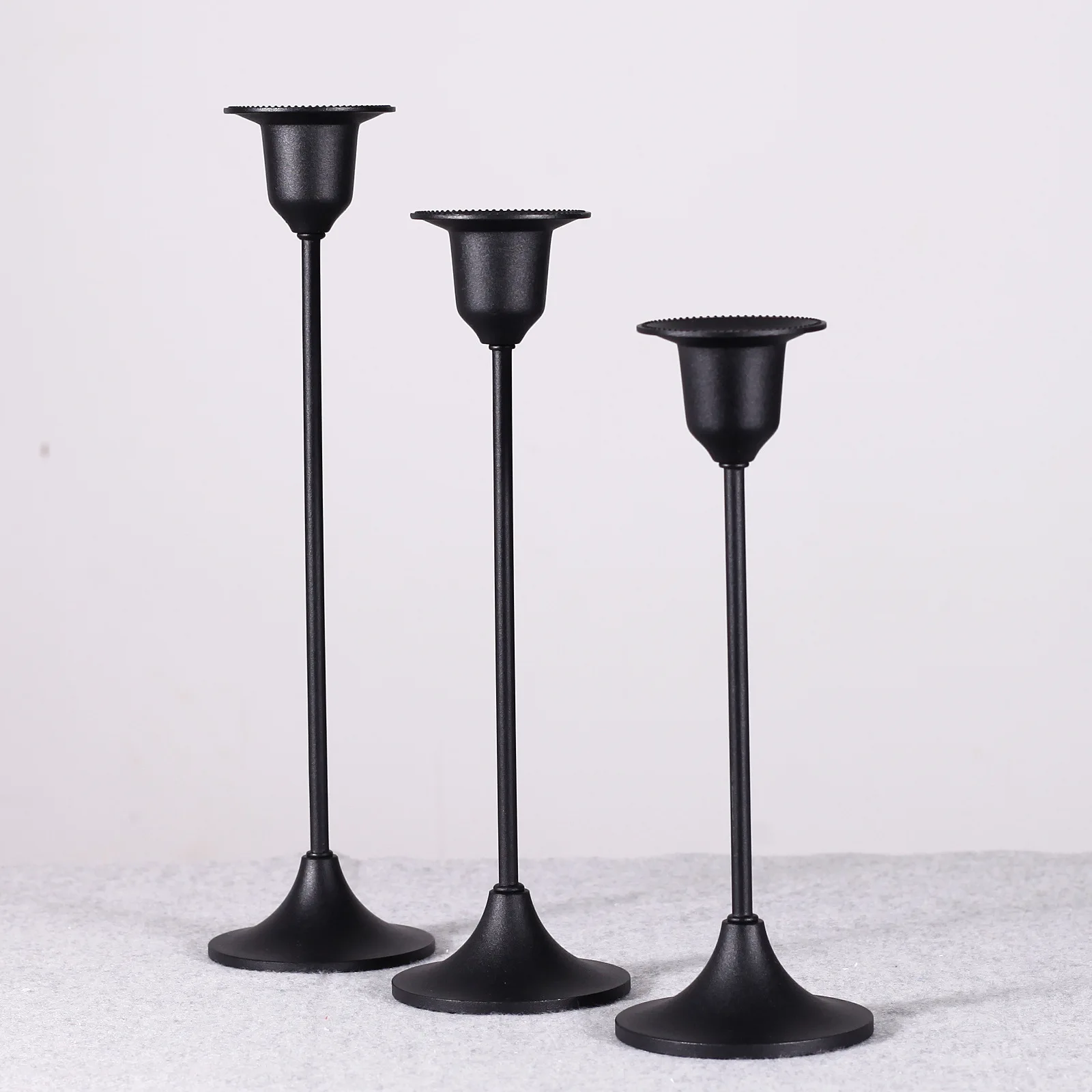 Romantic Candlestick Holder Matte Black Candle Holder Set of 3 Decorative Tulip Candle Holder for Taper Candle