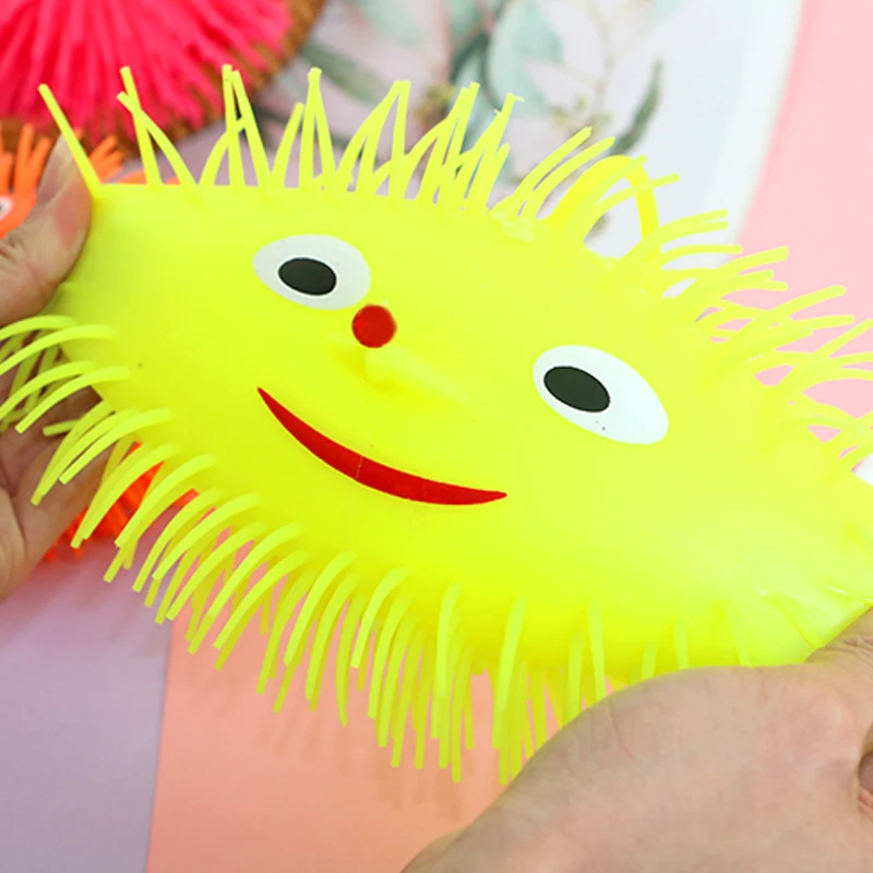 Bulk Wholesale Novelty Small Capsule Toy Plastic TPR Soft Stretchy Animal Spiky Puffer Ball for Vending Machine