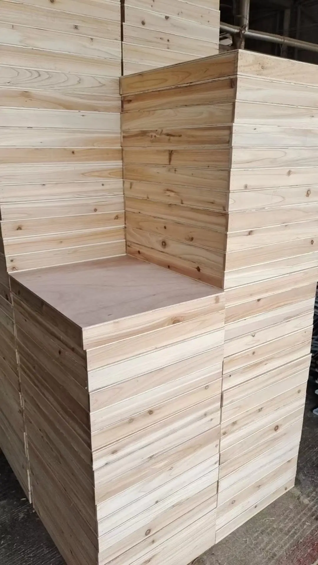 10-Frame 4 Layers Bee Hive Complete Beehive Kit Beeswax Coated Beehive Include Frames and Foundation Sheets