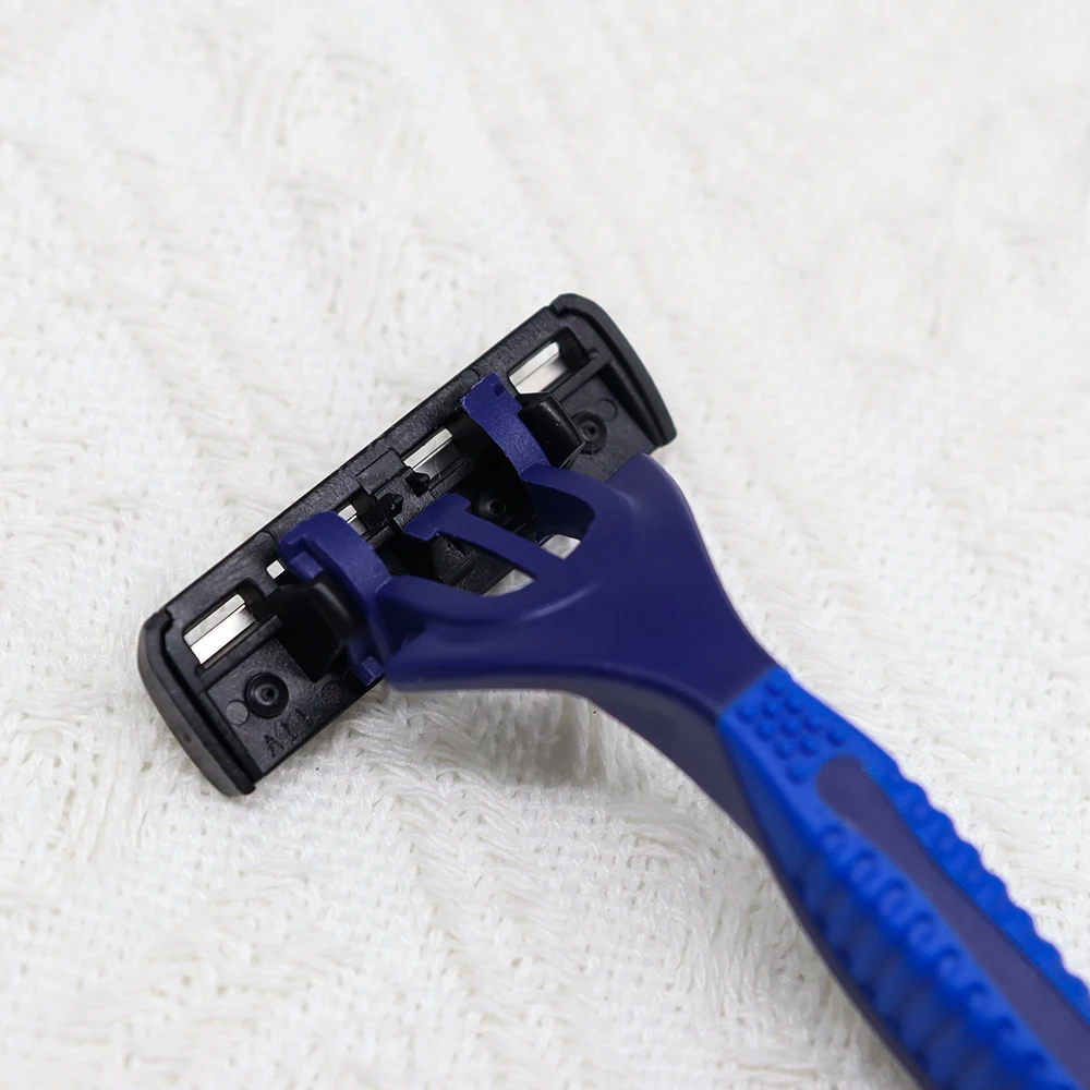 Durable Manual Razor Combo with No-slip Sefety Three-Blade Razor and 10g Shaving Cream For Hotel Amenity